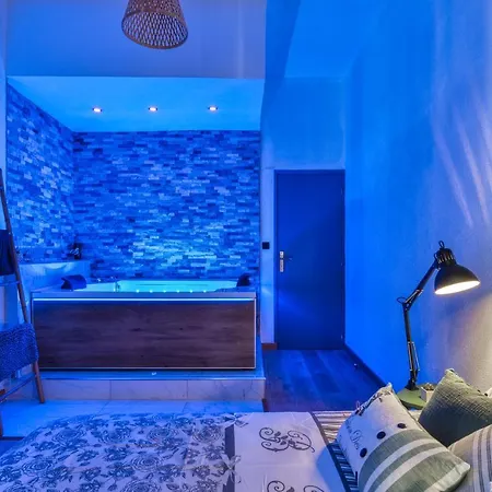 Parenthese Occitane -wifi - Balneo- Parking Gratuit - Netflix Carcassonne